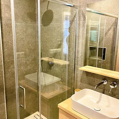 Apartment Nivy With Ac - Next To Nivy Mall And Bus Station Bratislava